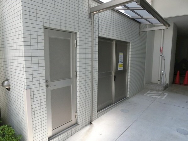 稲荷町駅 徒歩5分 4階の物件外観写真